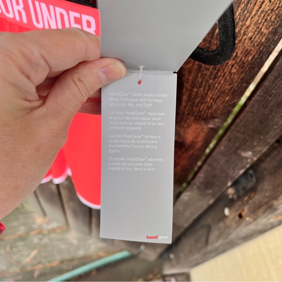 Under Armour Wm’s Woven Play Up Active Heat Gear Loose Running Shorts NWT Sz L - Picture 5 of 16